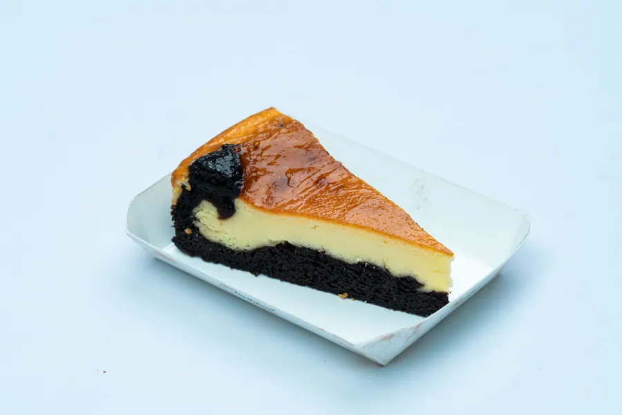 Baked Marble Cheesecake Slice