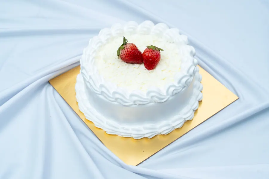 White Forest Cake